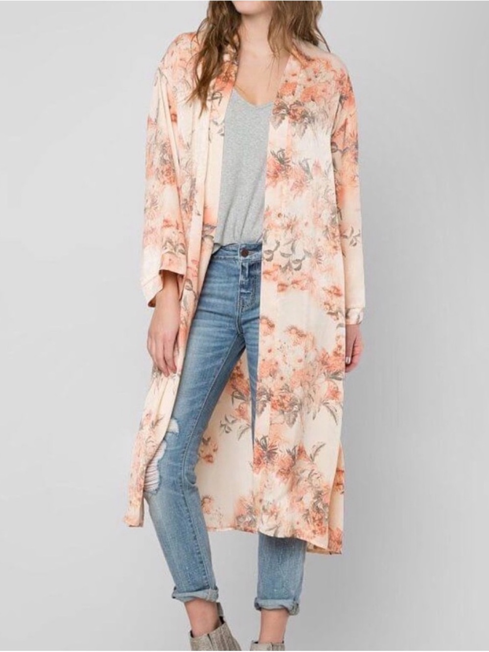 gimmicks by BKE Peach Floral Open Front Kimono